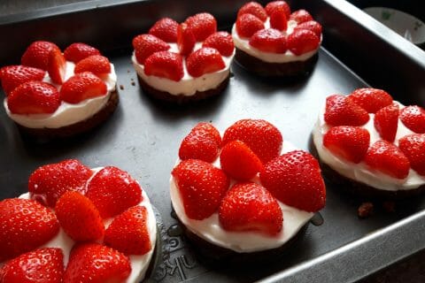 Cliquez pour zoomer ! Tarte aux fraises sans cuisson Thermomix par Emilie311081