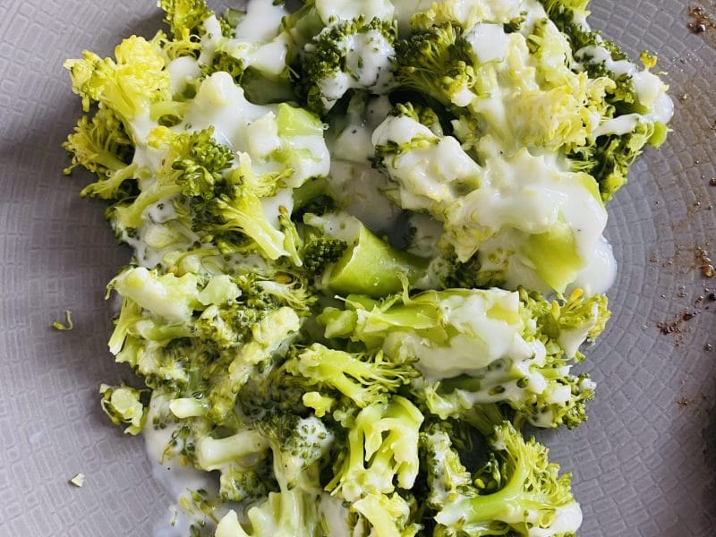 Cliquez pour zoomer ! Brocolis sauce roquefort Thermomix par Virginie_L