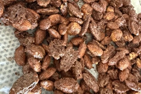 Cliquez pour zoomer ! Mélange de noix grillées aux 3 épices Thermomix par Les Gourmandises de Zézette