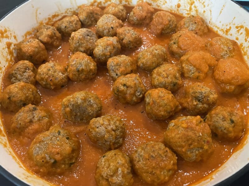Cliquez pour zoomer ! Boulettes de viande sauce aux poivrons rouges Thermomix par eilujtong