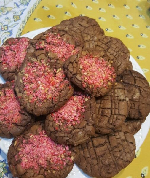 Cliquez pour zoomer ! Cookies aux éclats de pralines roses et pépites de chocolat Thermomix par Caroline_10