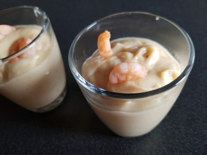 Cliquez pour zoomer ! Verrine de mousse de chou-fleur et crevettes Thermomix par Mamandej