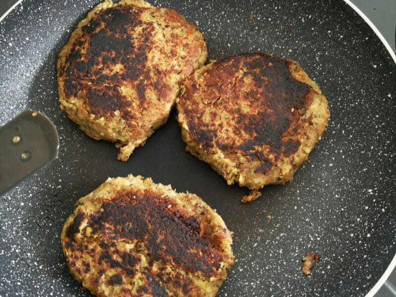 Cliquez pour zoomer ! Steaks lentilles, pois chiches, courgettes Thermomix par cocofab