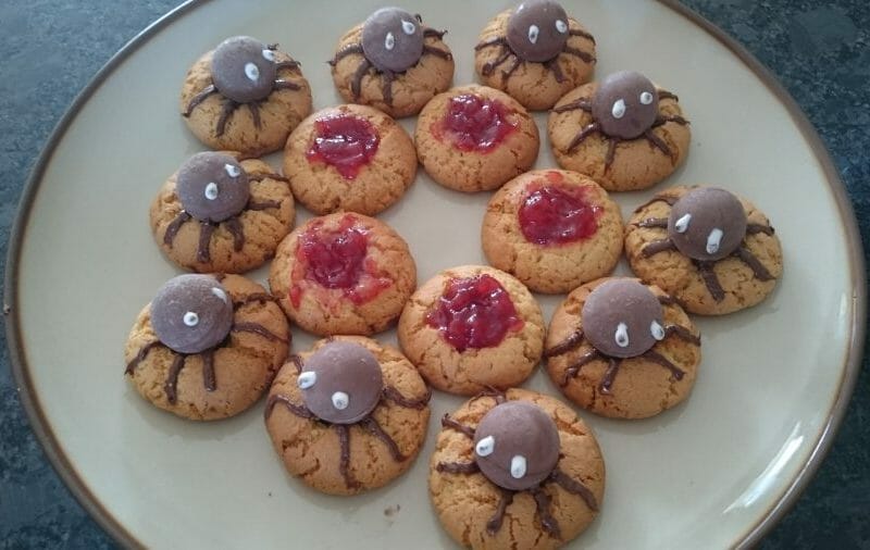 Cliquez pour zoomer ! Spider cookies (cookies araignées) Thermomix par nelly82