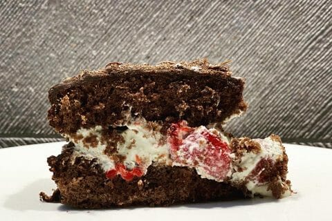 Cliquez pour zoomer ! Génoise au chocolat Thermomix par Planete_gluton