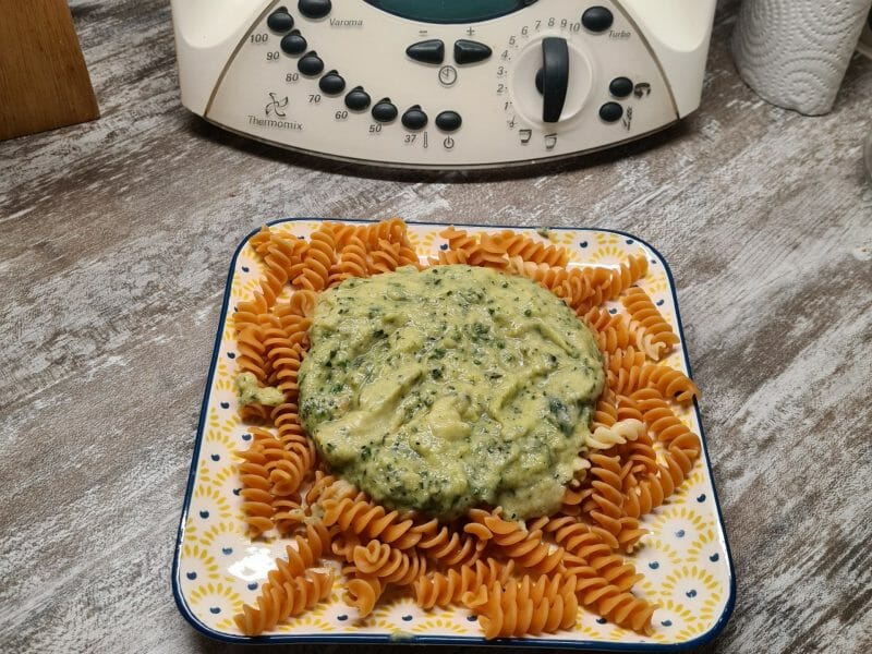Cliquez pour zoomer ! Farfalle à la crème de courgettes Thermomix par Melnanie