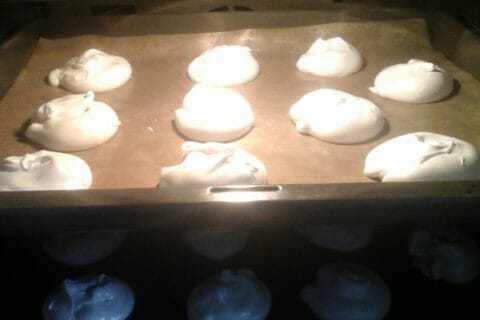 Cliquez pour zoomer ! Meringues Thermomix par Sandrine1405