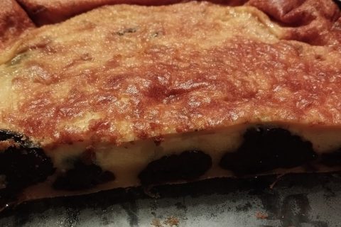 Cliquez pour zoomer ! Far breton aux pruneaux Thermomix par cactus24