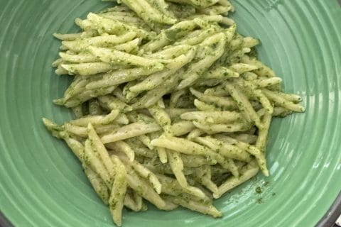 Cliquez pour zoomer ! Pesto de roquette et noisettes Thermomix par jellyjelly