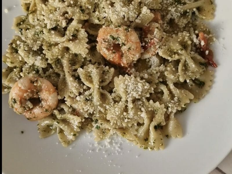 Cliquez pour zoomer ! Farfalle au pesto et crevettes Thermomix par klg77