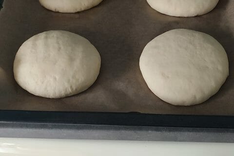 Cliquez pour zoomer ! Pains hamburger Thermomix par Lillie59