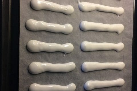Cliquez pour zoomer ! Meringues au Thermomix