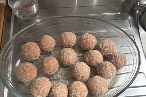 Cliquez pour zoomer ! Boulettes de viande à la sauce tomate Thermomix par bebe1510