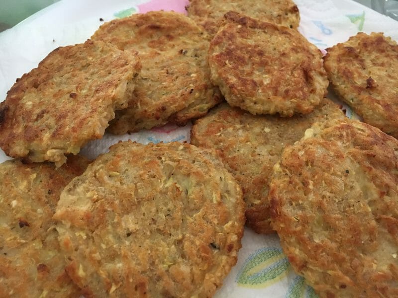 Cliquez pour zoomer ! Galettes de courgettes grecques Thermomix par Evounette33