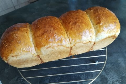 Cliquez pour zoomer ! Pain de mie aux blancs d’oeufs et aux graines de céréales Thermomix par emiii19