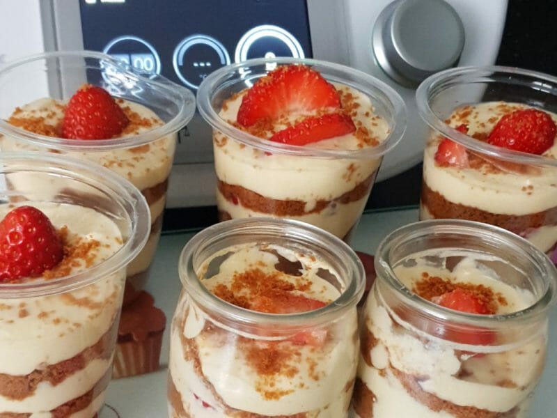 Cliquez pour zoomer ! Tiramisu aux framboises et spéculoos Thermomix par As-sia
