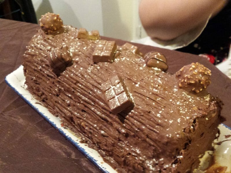 Cliquez pour zoomer ! Bûche Ferrero Rocher Thermomix par chawingparty