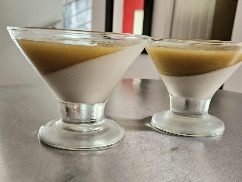 Cliquez pour zoomer ! Panna cotta ananas et lait de coco Thermomix par mary12775