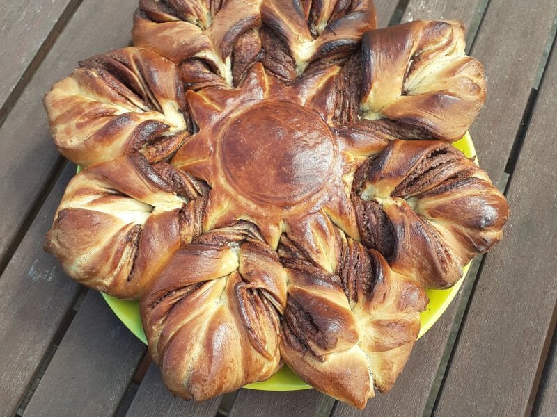 Cliquez pour zoomer ! Brioche étoilée au Nutella Thermomix par steph