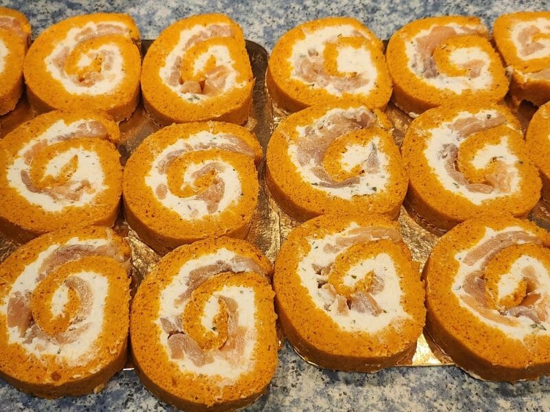 Cliquez pour zoomer ! Roulé à la tomate, saumon et fromage Thermomix par viros