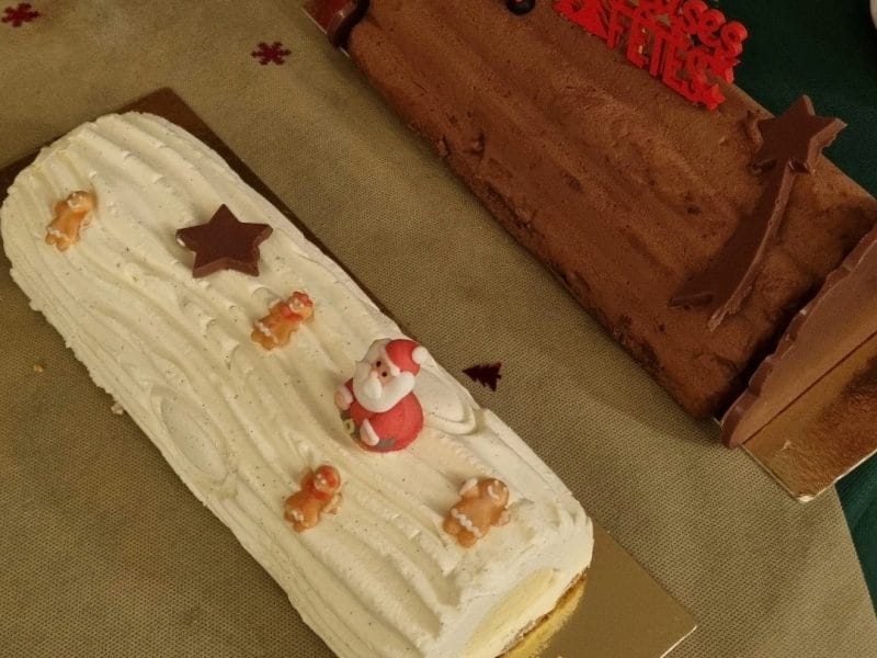 Cliquez pour zoomer ! Bûche mousse au chocolat Thermomix par Sophie_15