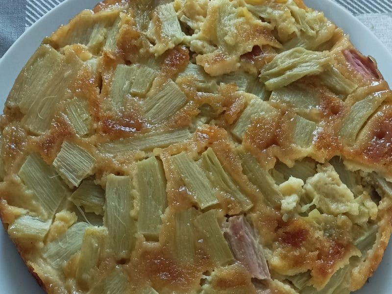 Cliquez pour zoomer ! Gâteau renversé à la rhubarbe et caramel au beurre salé Thermomix par mcgc