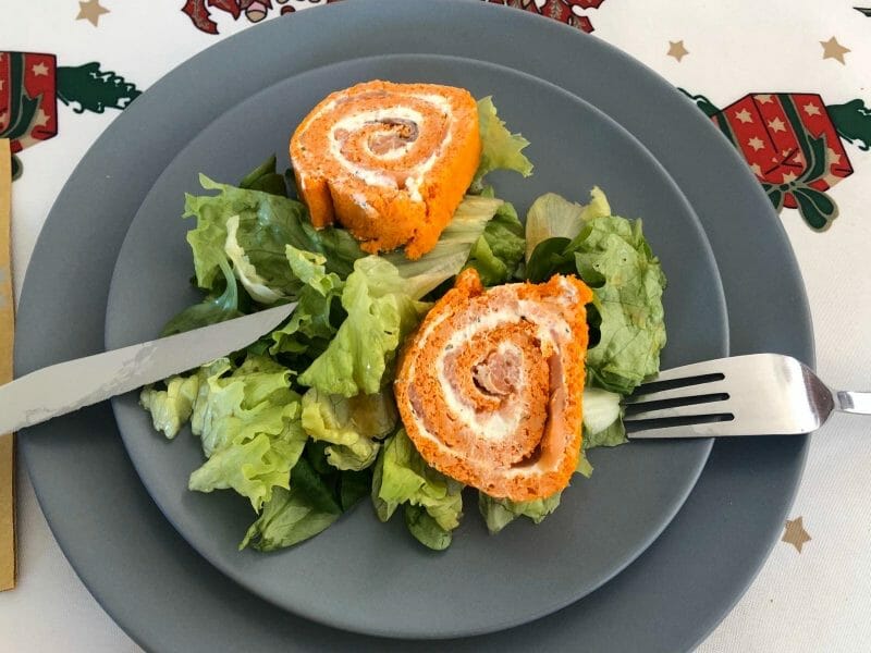 Roulé à la tomate, saumon et fromage au Thermomix - Cookomix