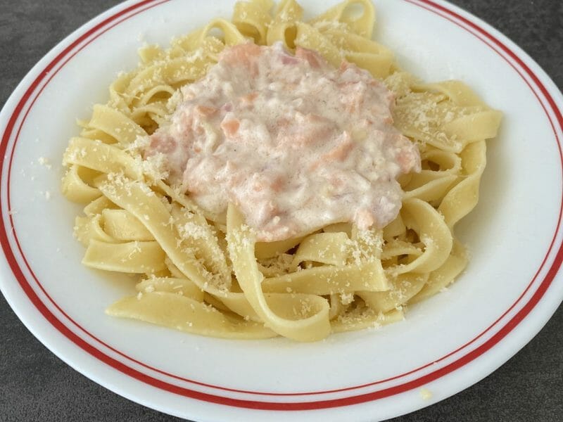 Cliquez pour zoomer ! Spaghettis au saumon fumé Thermomix par Peinda_Sb