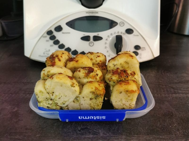 Cliquez pour zoomer ! Mini monkey bread à l’ail Thermomix par yinyang