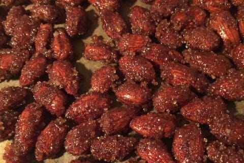 Cliquez pour zoomer ! Amandes grillées à la cannelle et au miel au Thermomix