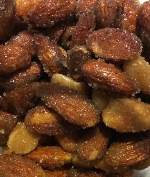 Cliquez pour zoomer ! Amandes grillées à la cannelle et au miel Thermomix par solennev