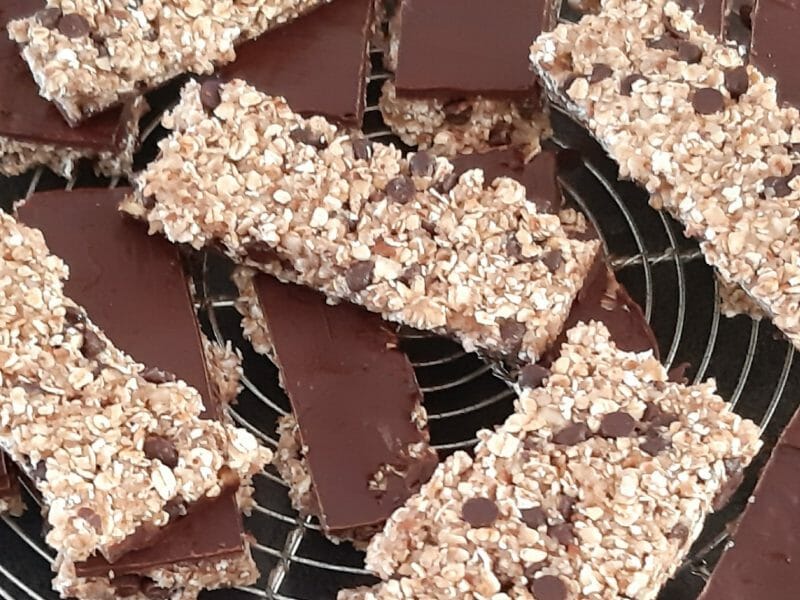 Cliquez pour zoomer ! Barres de céréales à l’avoine, noisettes, banane et chocolat Thermomix par GavrocheNth