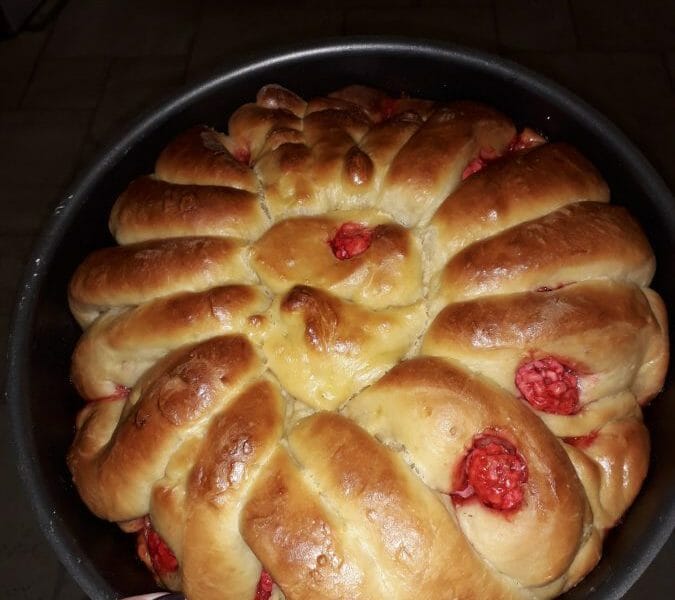 Cliquez pour zoomer ! Brioche aux pralines roses Thermomix par Plngsdn