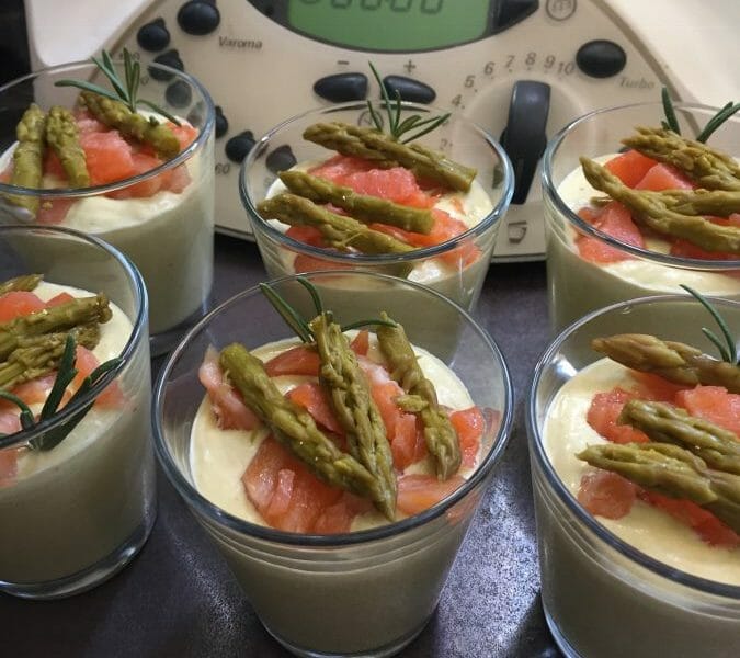 Cliquez pour zoomer ! Mousse d’asperges au saumon fumé Thermomix par chbive
