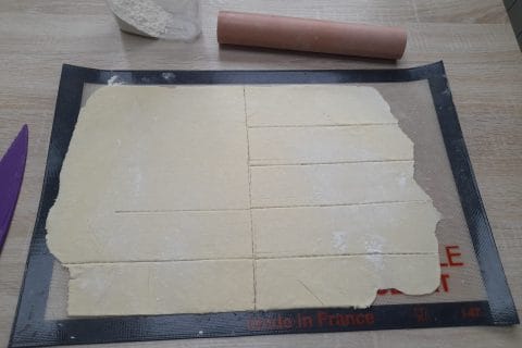 Cliquez pour zoomer ! Roses feuilletées aux pommes Thermomix par AngelineMoreau