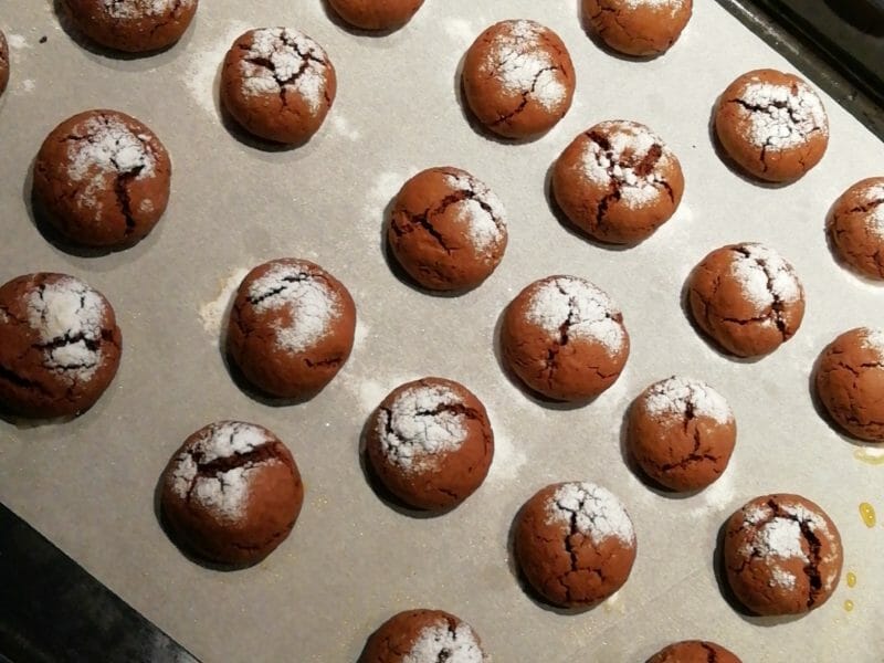 Cliquez pour zoomer ! Craquelés au chocolat Thermomix par Kmy70