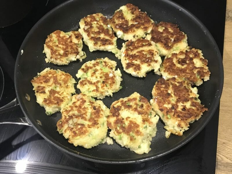 Cliquez pour zoomer ! Galettes de courgettes grecques Thermomix par carolineG31