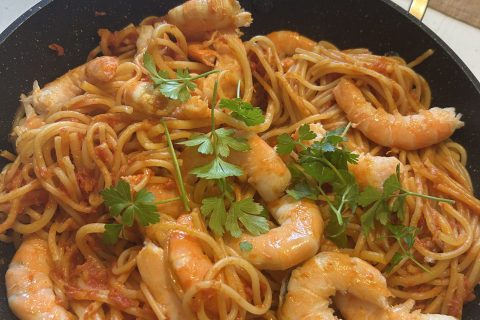 Cliquez pour zoomer ! Spaghettis aux crevettes et à l’ail Thermomix par originebike