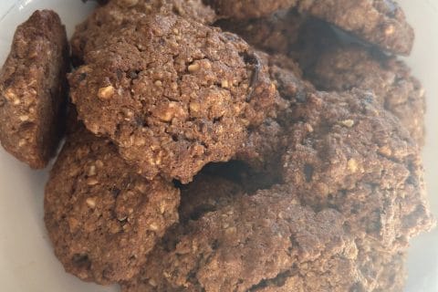 Cliquez pour zoomer ! Biscuits chocolat, raisins et noisettes Thermomix par originebike