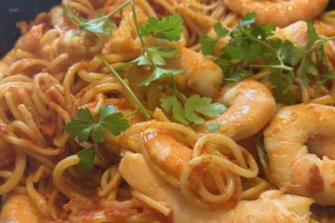 Cliquez pour zoomer ! Spaghettis aux crevettes et à l’ail Thermomix par originebike