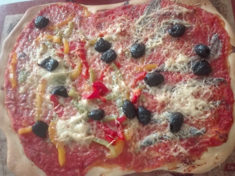 Cliquez pour zoomer ! Pizza au thon et aux olives Thermomix par originebike