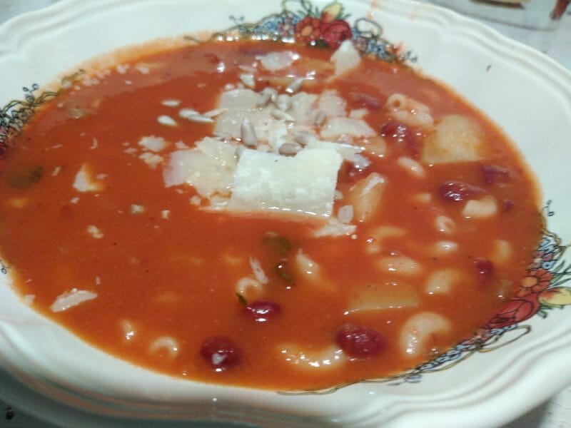 Cliquez pour zoomer ! Soupe aux haricots rouges et coquillettes Thermomix par originebike