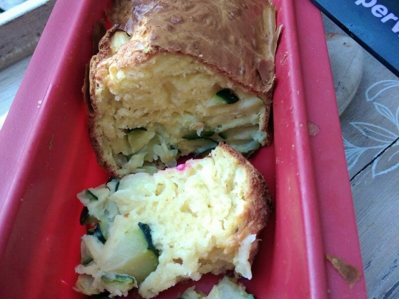 Cliquez pour zoomer ! Cake courgettes et cheddar Thermomix par originebike