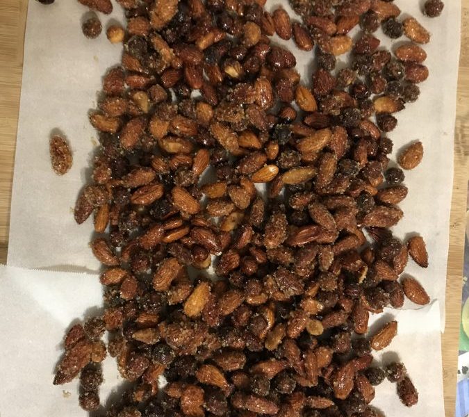 Cliquez pour zoomer ! Amandes grillées à la cannelle et au miel Thermomix par Sablemans