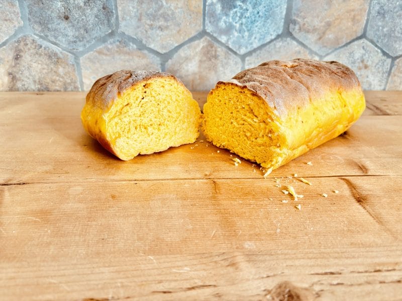 Cliquez pour zoomer ! Pão de Abóbora – Brioche à la courge Thermomix par Candyella✨