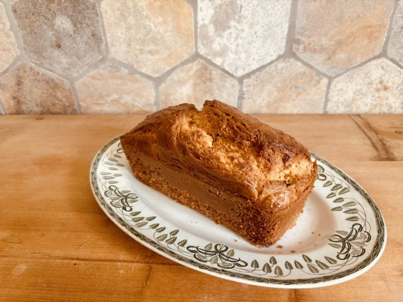 Cliquez pour zoomer ! Cake tomates séchées, olives vertes et feta Thermomix par Candyella✨