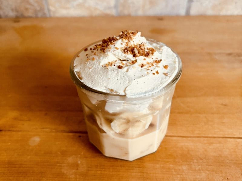 Cliquez pour zoomer ! Verrines banane, confiture de lait et chantilly Thermomix par Candyella✨