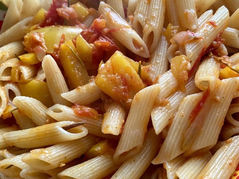 Cliquez pour zoomer ! Pâtes sauce aux poivrons grillés Thermomix par Candyella✨