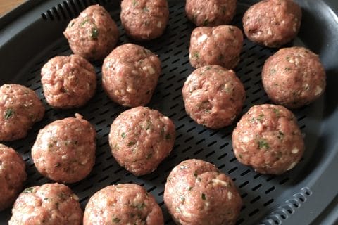 Cliquez pour zoomer ! Boulettes de viande à la sauce tomate Thermomix par Nath51.64