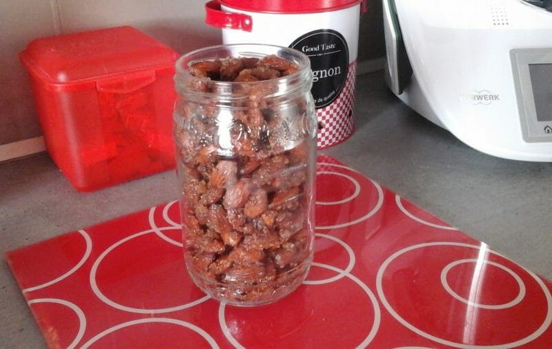 Cliquez pour zoomer ! Amandes grillées à la cannelle et au miel Thermomix par Caro_4